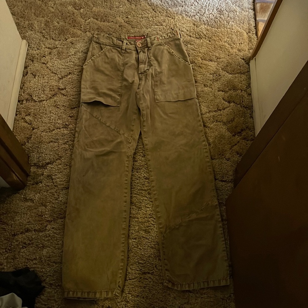 Cute guess cargo straight leg pants